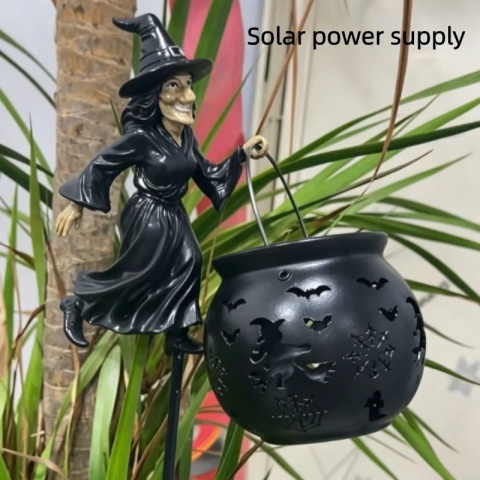 Lampa ogrodowa w kształcie czarownicy na Halloween, dekoracja ogrodowa w stylu wodospadu z magicznym czarowniczym czarującym czarującym kotłem, dekoracje świetlne na zewnątrz.