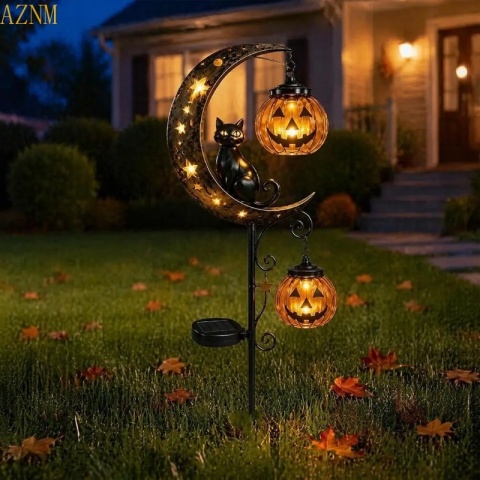Solarna dekoracja ogrodowa na Halloween: czarny kot i dyniowy księżyc, wodoodporna metalowa dynia na paliku.