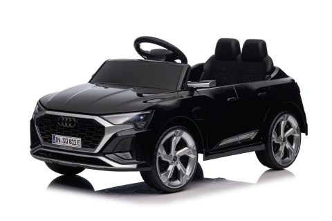 Auto Audi SQ8 czarne na akumulator dla dzieci + pilot 2,4 GHz