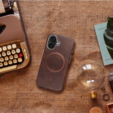 Etui na iPhone 11 Gentleman Mag Cover zgodne z MagSafe brązowe