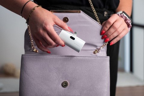 Powerbank Forcell F-Energy Power Plug F5K3 PD 20W 5000 mAh z wbudowanym złączem USB C biały